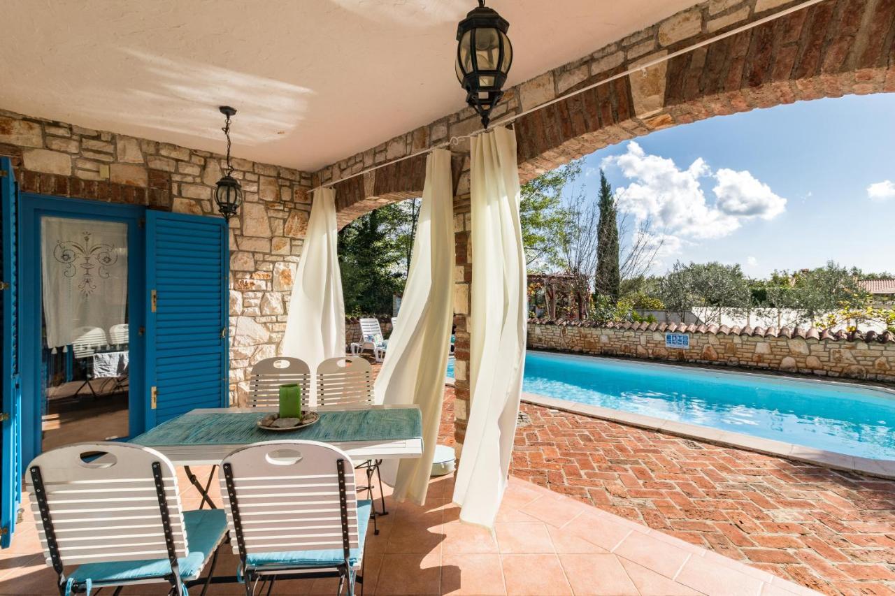 Villa-Johanna Kaštelir Exteriér fotografie