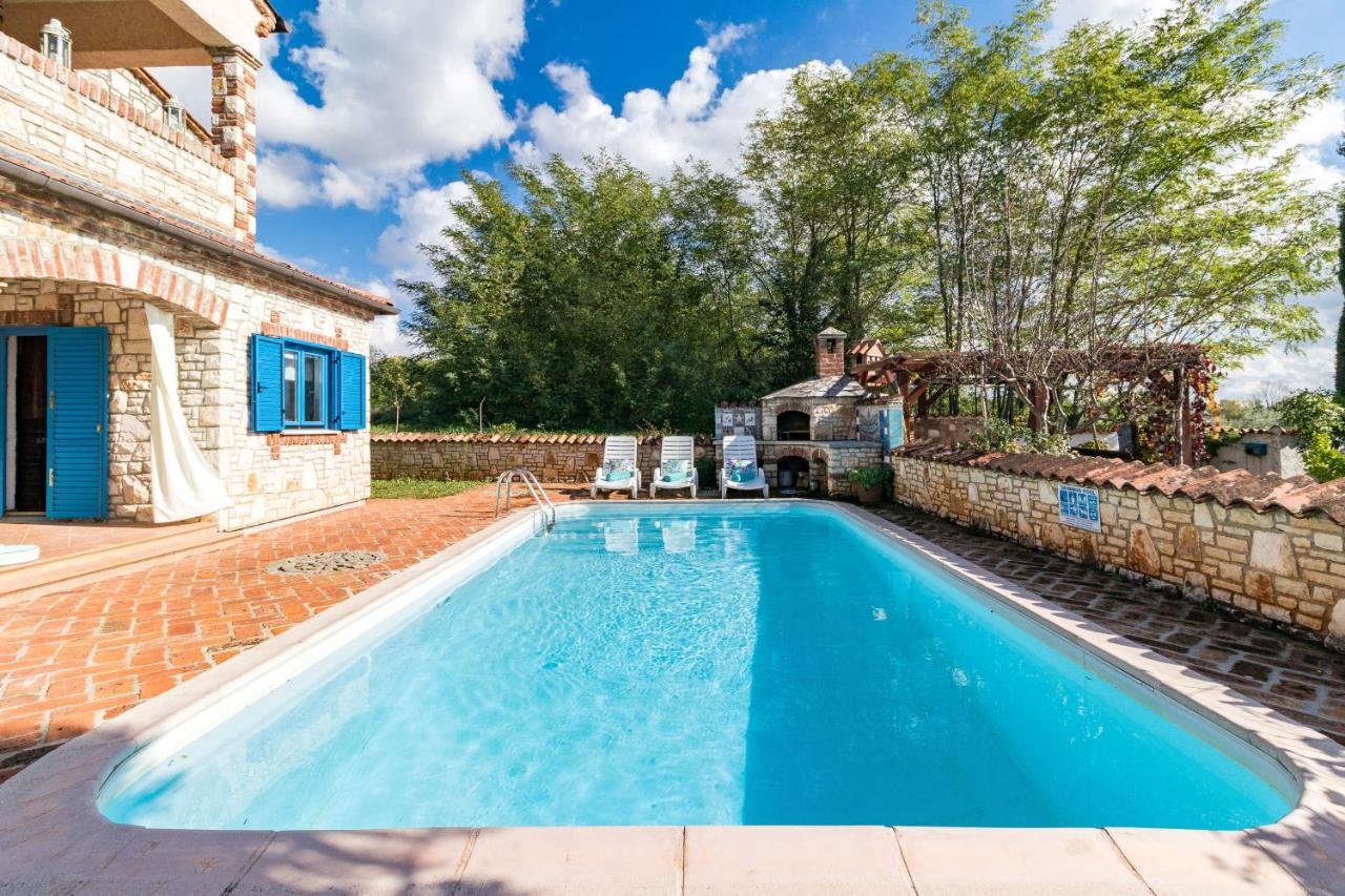 Villa-Johanna Kaštelir Exteriér fotografie
